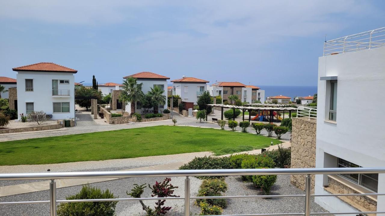 Sea And Mountain View Beachfront Penthouse Yali Luaran gambar