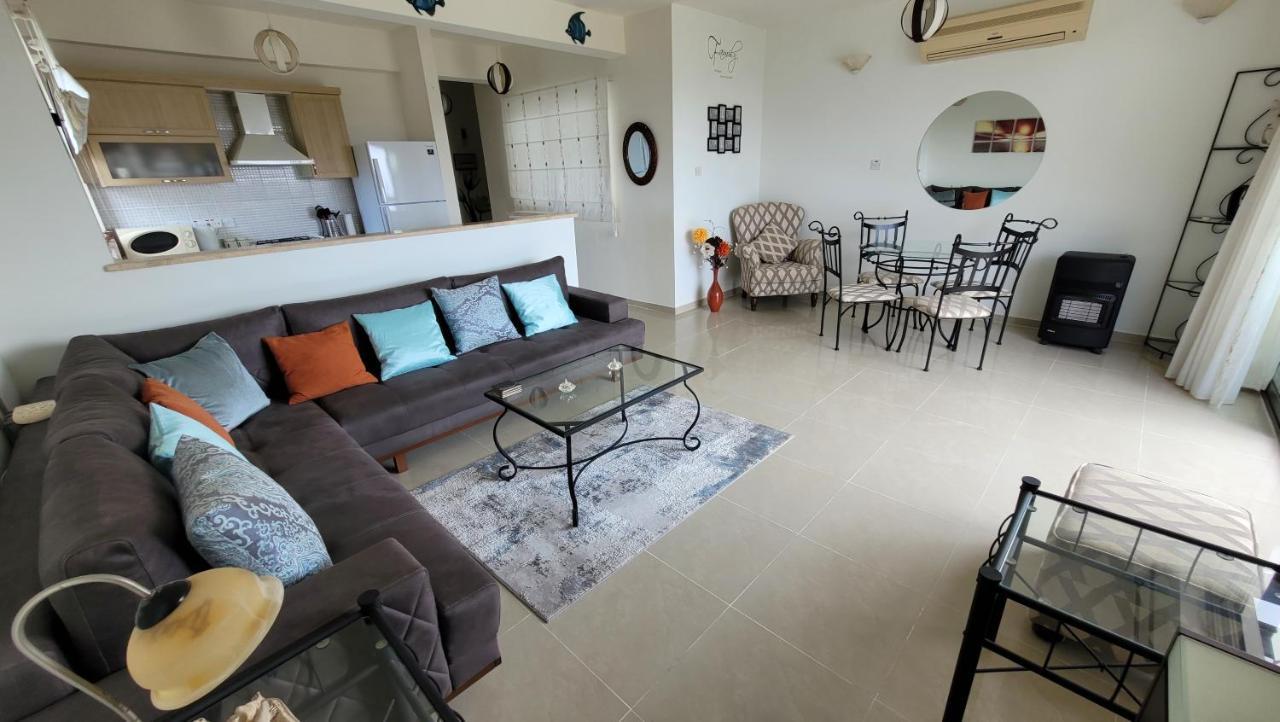 Sea And Mountain View Beachfront Penthouse Yali Luaran gambar