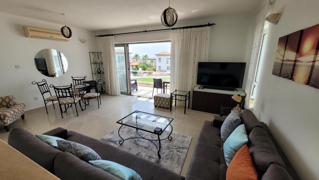 Sea And Mountain View Beachfront Penthouse Yali Luaran gambar