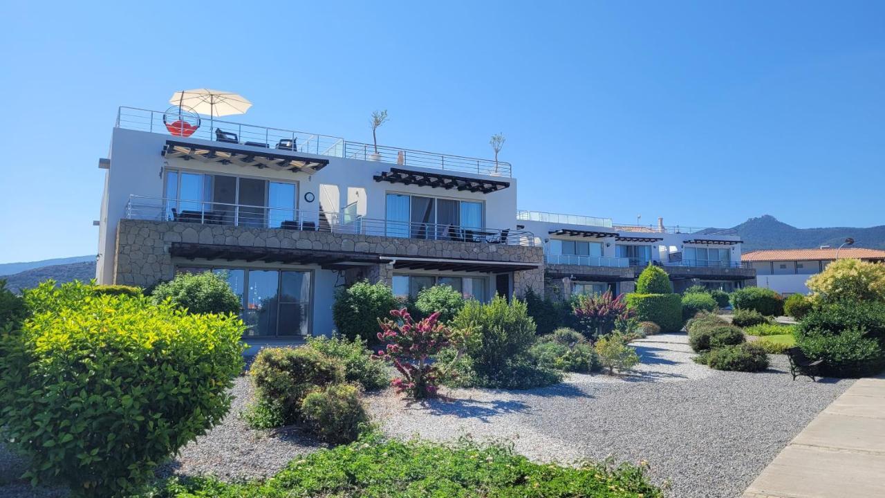 Sea And Mountain View Beachfront Penthouse Yali Luaran gambar